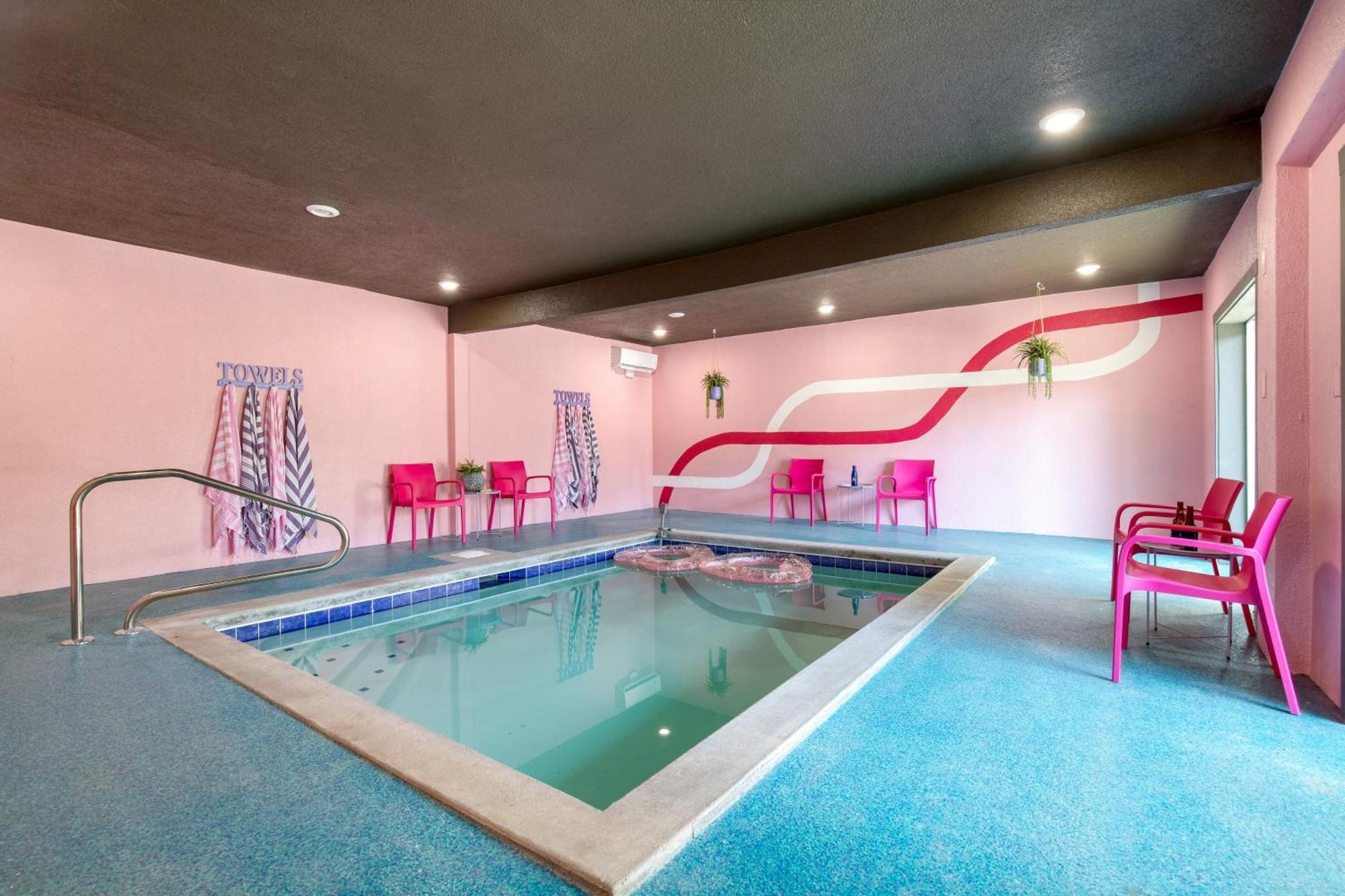 Pink Pines Avantstay Luxury Aesthetic Dream Home Indoor Pool Hot Tub Pigeon Forge Eksteriør bilde
