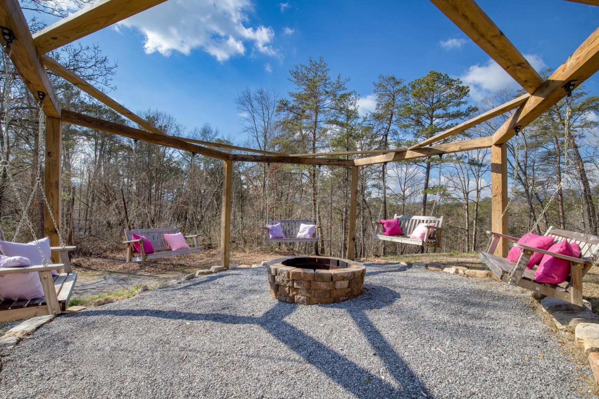 Pink Pines Avantstay Luxury Aesthetic Dream Home Indoor Pool Hot Tub Pigeon Forge Eksteriør bilde